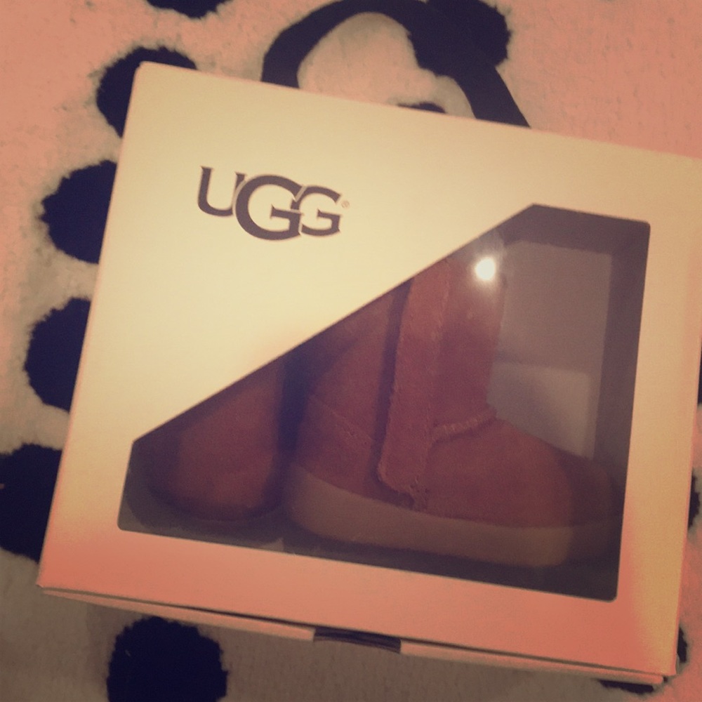 Baby Ugg’s size 0/1
